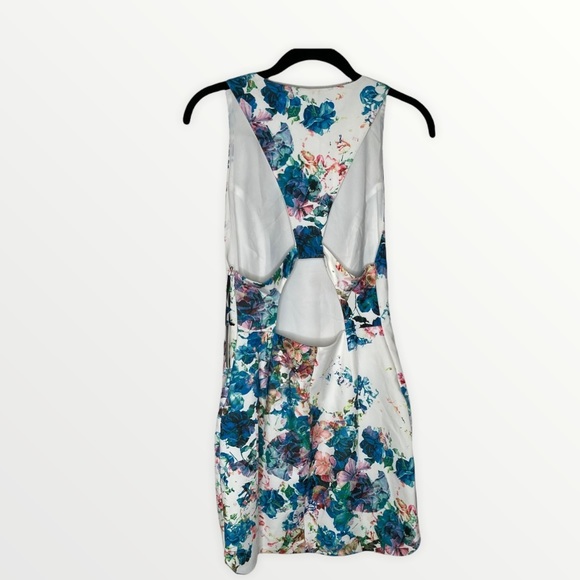 NWT LOVERS + FRIENDS REVOLVE Jetset Bodycon Dress - Picture 14 of 14